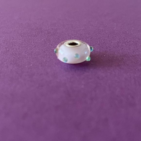 Trollbeads Julian bead. TGLBE-10291. - Picture 5 of 8